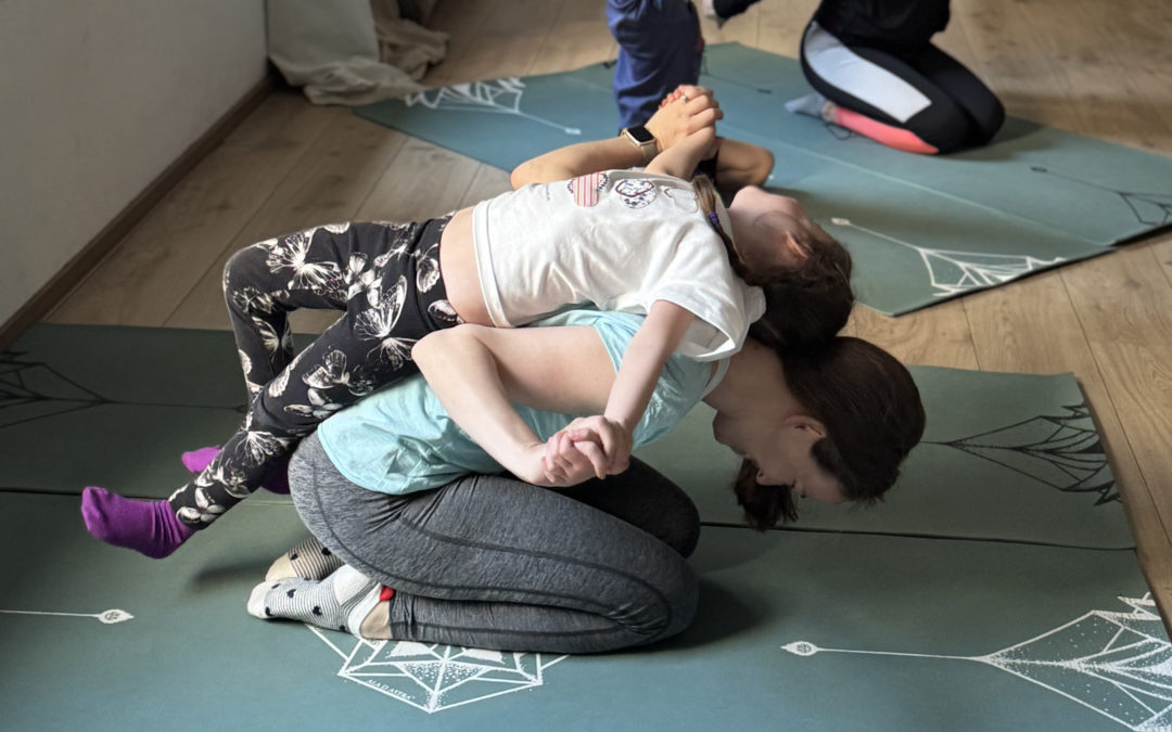 The Family that Wires Together, Thrives Together: Co-regulation through Therapeutic Family Yoga