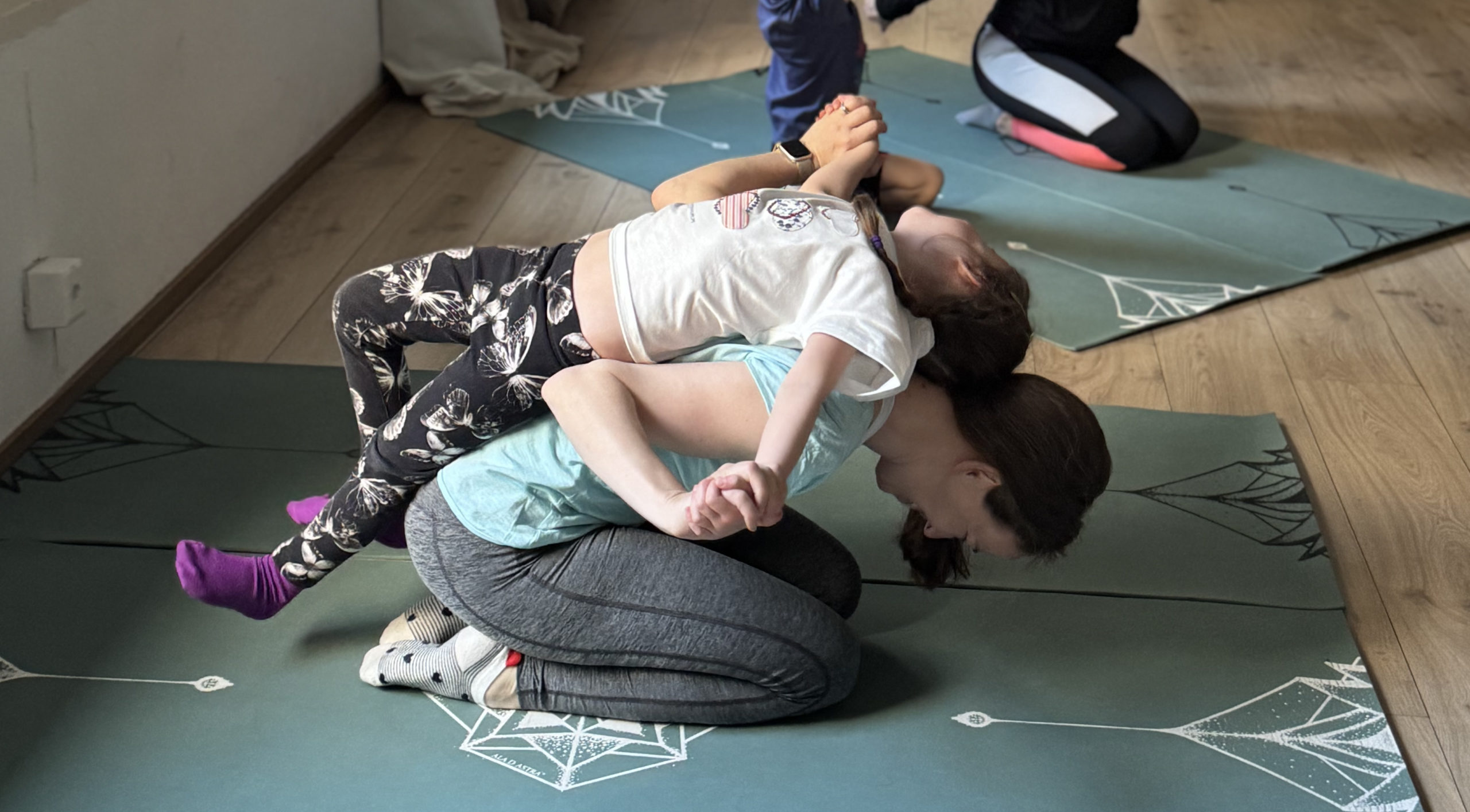 The Family that Wires Together, Thrives Together: Co-regulation through Therapeutic Family Yoga
